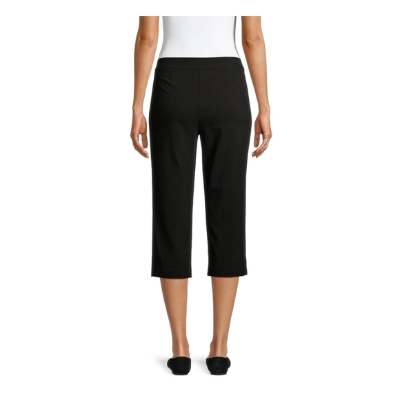 ✨️5 For $25✨️ Womens pull on cropped pants - Picture 2 of 13